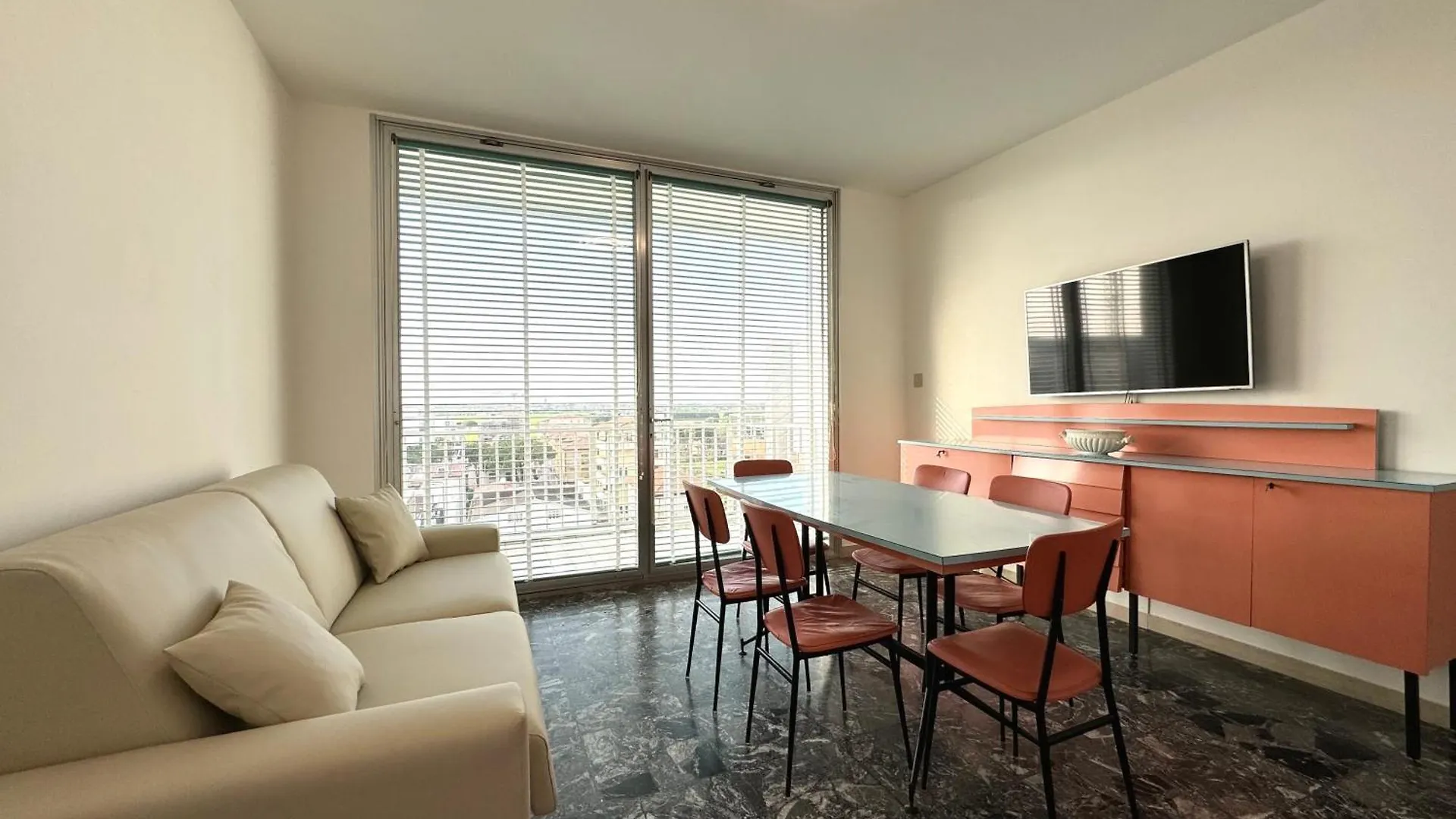Appartamento Fronte Mare Marinella 11 Family Apartments - Carraro Immobiliare Jesolo